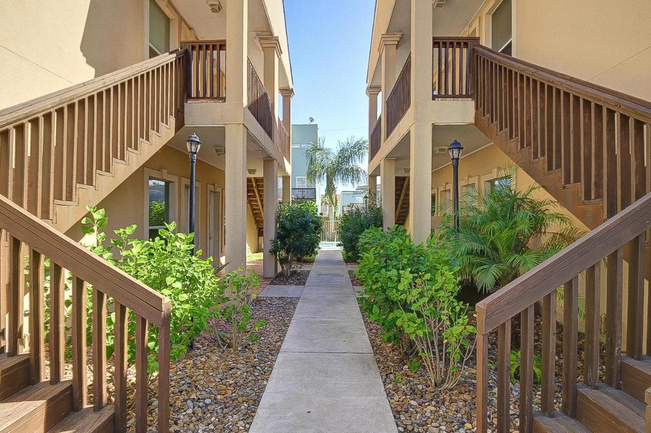 Escape Condominiums #2 South Padre Island Exterior photo